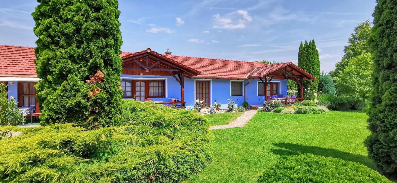Magyar Apartmanhazak I-Iii. 잘라카로쉬 외부 사진