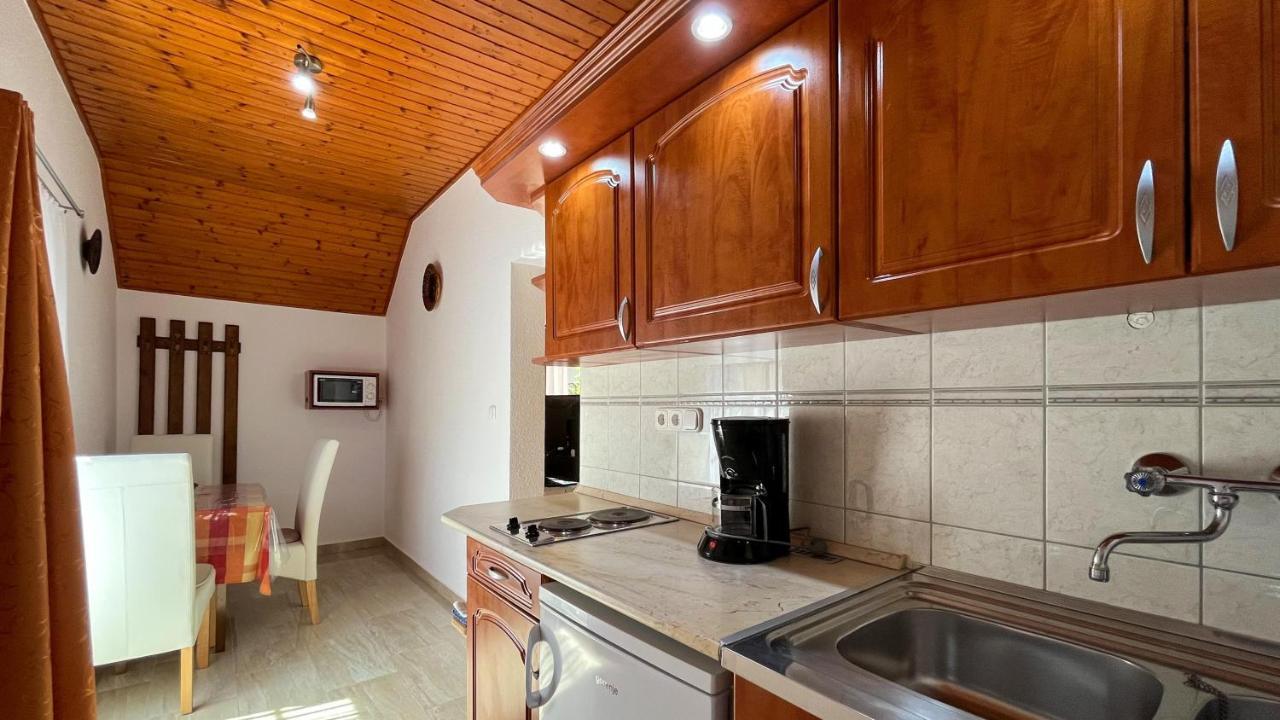 Magyar Apartmanhazak I-Iii. 잘라카로쉬 외부 사진
