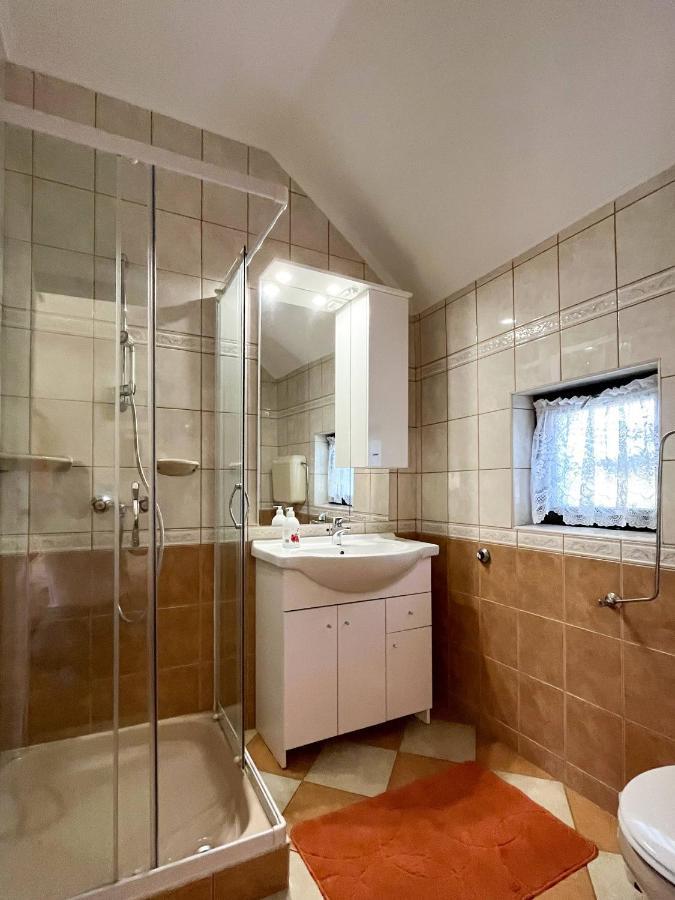 Magyar Apartmanhazak I-Iii. 잘라카로쉬 외부 사진