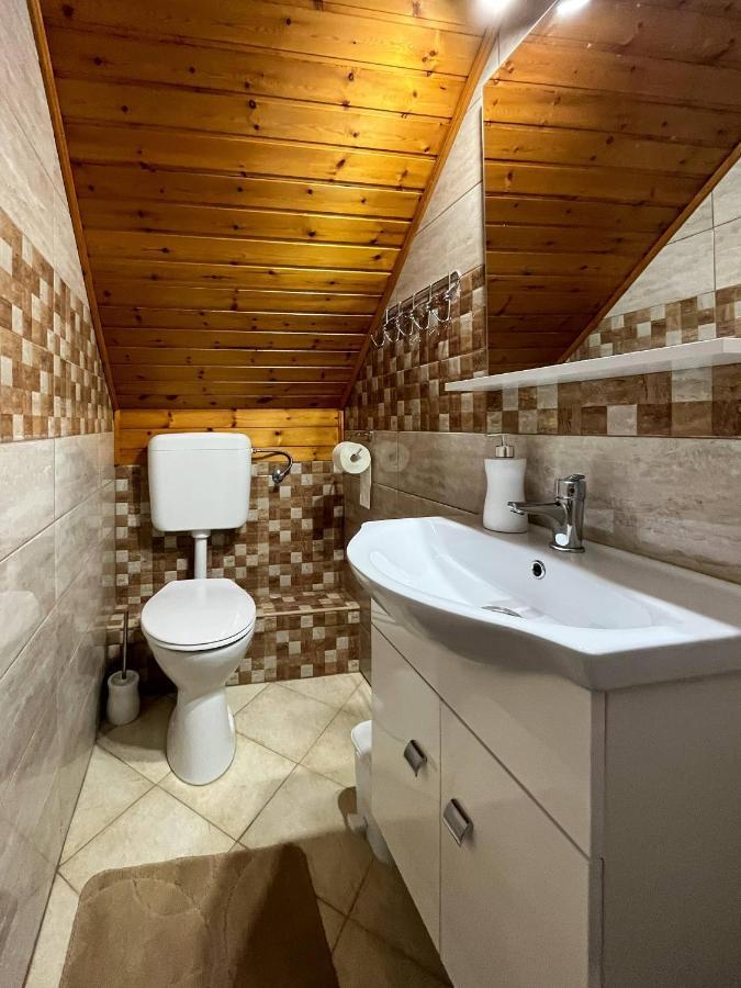 Magyar Apartmanhazak I-Iii. 잘라카로쉬 외부 사진