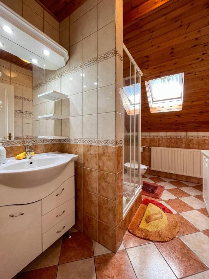 Magyar Apartmanhazak I-Iii. 잘라카로쉬 외부 사진