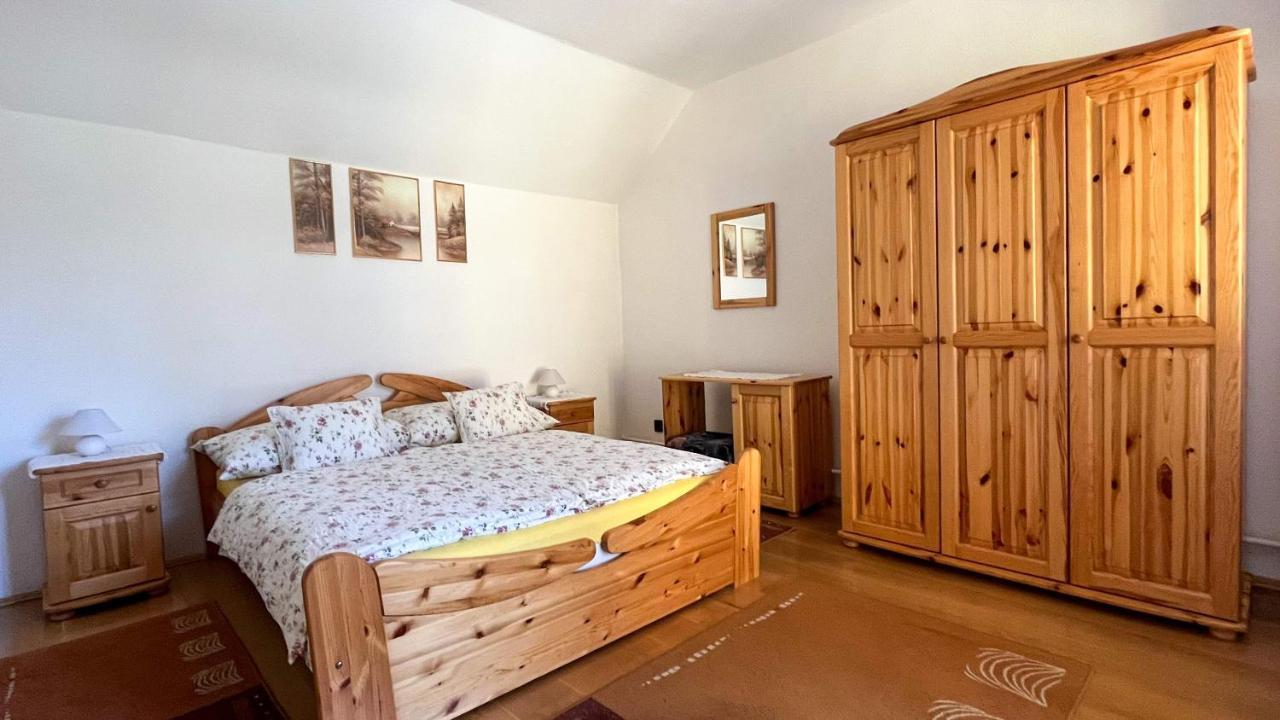 Magyar Apartmanhazak I-Iii. 잘라카로쉬 외부 사진