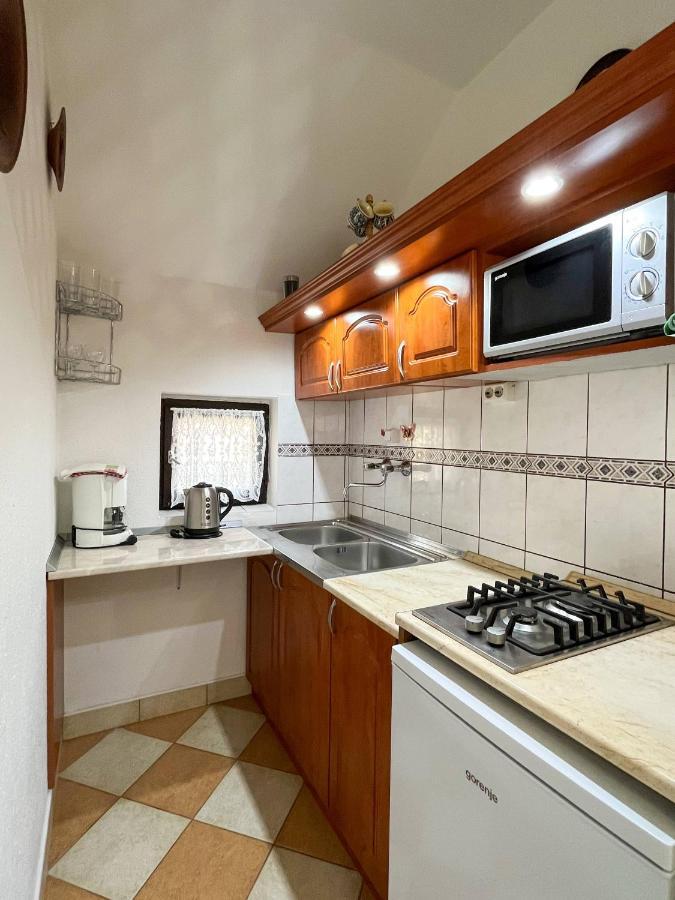 Magyar Apartmanhazak I-Iii. 잘라카로쉬 외부 사진