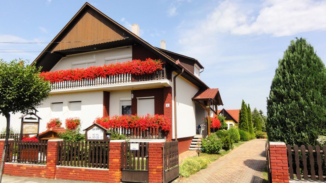 Magyar Apartmanhazak I-Iii. 잘라카로쉬 외부 사진